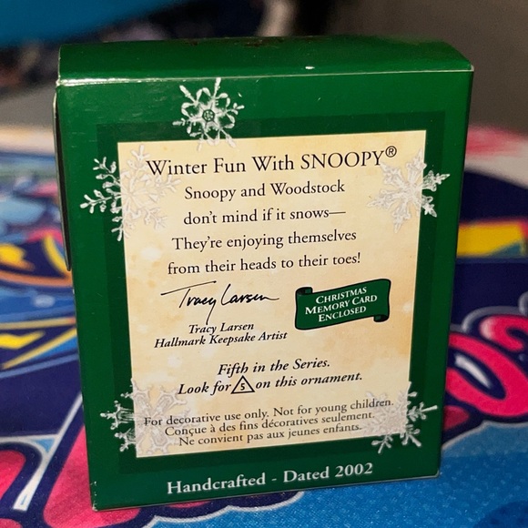Hallmark Keepsake Miniature Christmas Ornament Peanuts Winter Fun Snoopy 2002 - Picture 2 of 8
